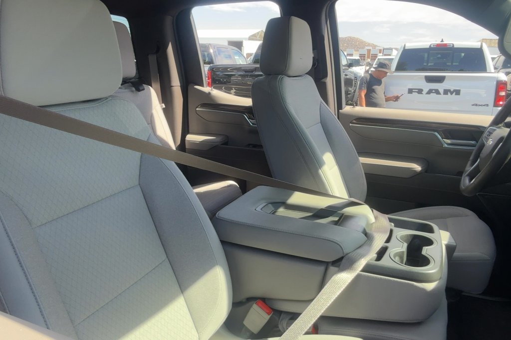 Used 2023 Chevrolet Silverado 1500 LT w/ Max Trailering Package AWD/4WD image 15