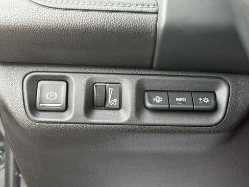Used 2020 GMC Acadia Denali w/ Technology Package AWD/4WD image 27