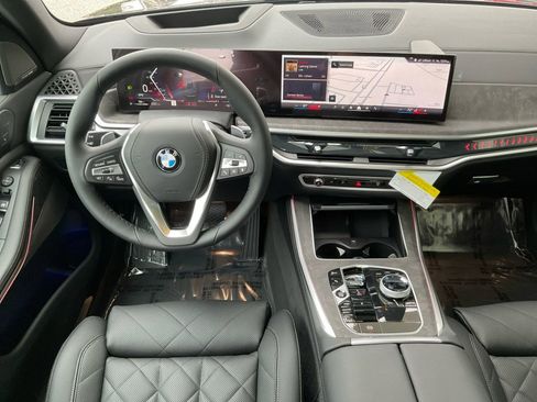 Certified 2025 BMW X5 xDrive40i w/ Executive Package image 33