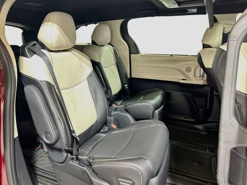 New 2026 Toyota Sienna Limited AWD/4WD image 28