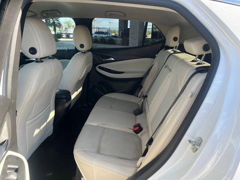 Used 2022 Buick Encore GX Select image 17