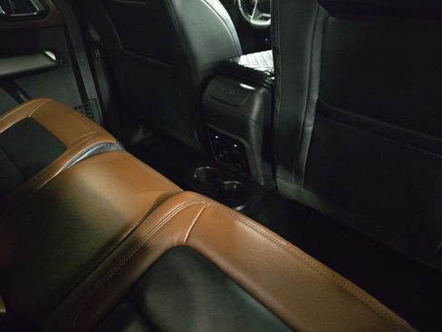 Used 2023 Ford Bronco Outer Banks w/ Sasquatch Package image 11