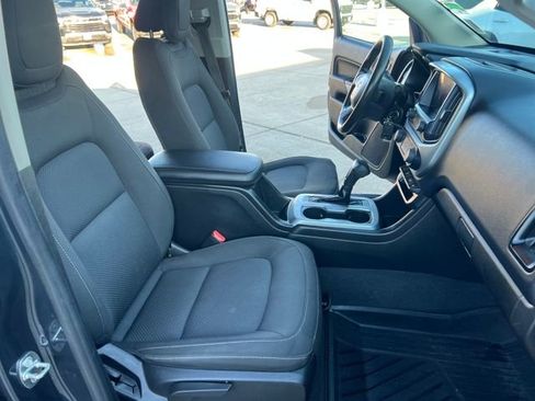 Used 2020 Chevrolet Colorado LT w/ LT Convenience Package image 16