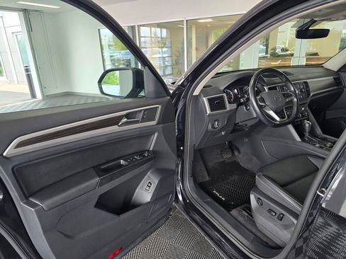 Used 2021 Volkswagen Atlas SE w/ Towing Package AWD/4WD image 32