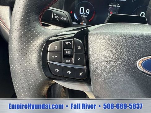 Used 2025 Ford Explorer ST-Line AWD/4WD image 31