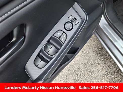 Used 2025 Nissan Sentra S FWD image 21