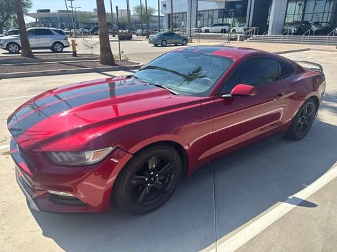Used 2016 Ford Mustang Coupe RWD image 1