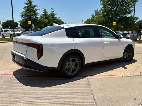 Used 2025 Kia K4 FWD image 6