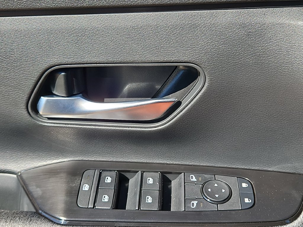 New 2027 Nissan Kicks SV FWD image 13