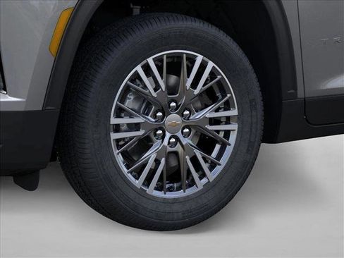 New 2026 Chevrolet Traverse LT image 9