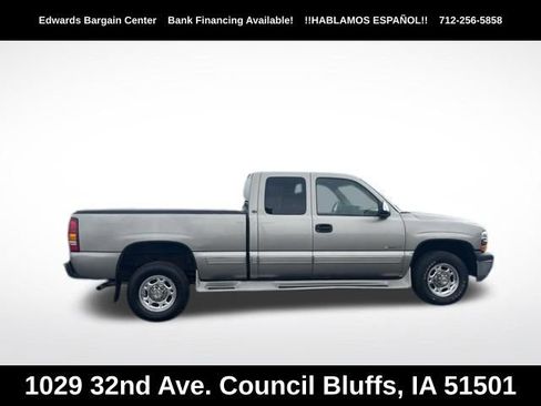 Used 2000 Chevrolet Silverado 2500 LS RWD image 8