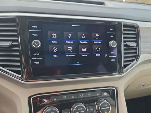 Used 2021 Volkswagen Atlas SEL image 22