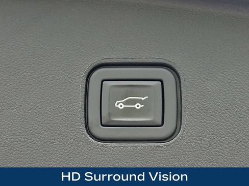 Used 2024 Cadillac Lyriq Luxury AWD/4WD image 32