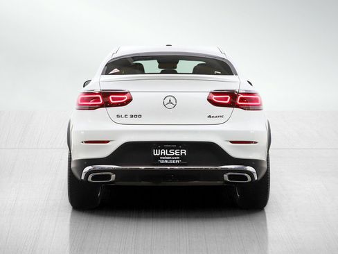 Used 2020 Mercedes-Benz GLC 300 4MATIC Coupe image 4