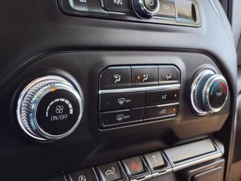 Used 2023 GMC Sierra 1500 Pro w/ Graphite Edition image 7