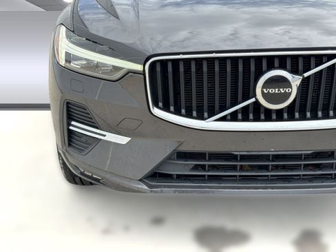 Used 2023 Volvo XC60 B5 Core w/ Climate Package image 11