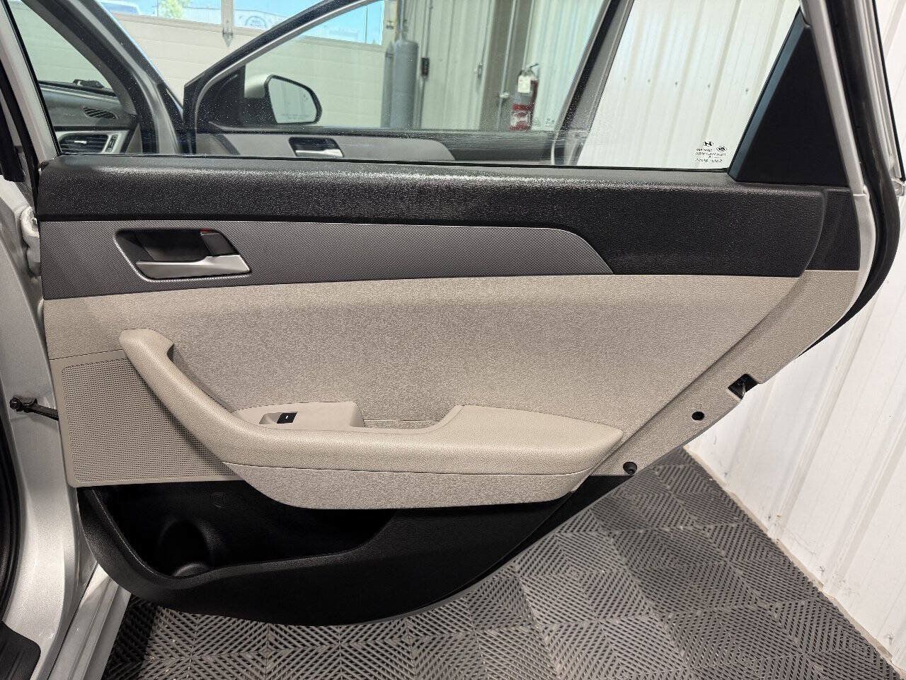 Used 2018 Hyundai Sonata ECO FWD image 20