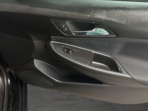 Used 2019 Chevrolet Cruze LS w/ LS Convenience Package FWD image 18