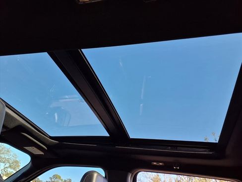 Used 2023 Ford F150 Lariat w/ Equipment Group 502A High image 22