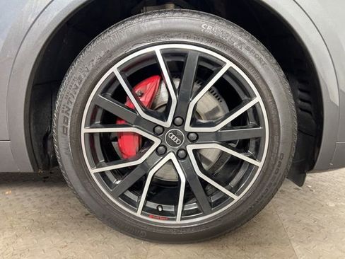 Used 2023 Audi SQ5 Premium Plus w/ Premium Plus Package image 9