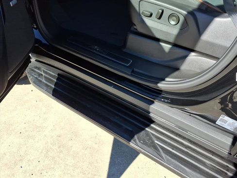 New 2026 GMC Yukon XL AT4 image 12