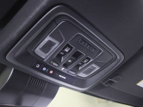 Used 2024 Chevrolet Silverado 3500 High Country w/ High Country Premium Package AWD/4WD image 69