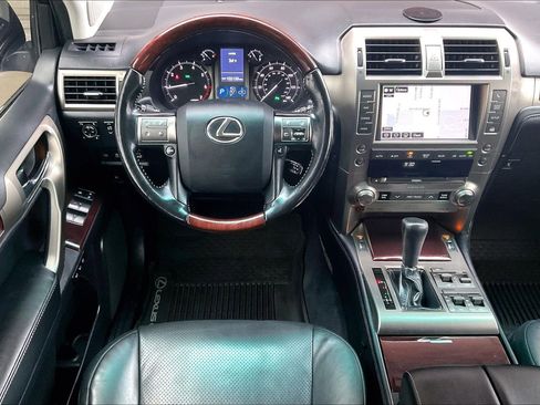 Used 2017 Lexus GX 460 Luxury image 8