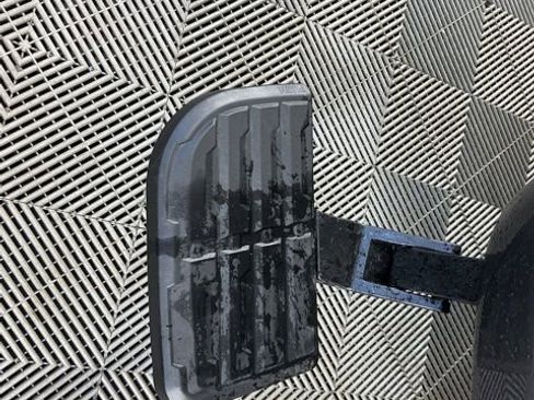 New 2026 Nissan Frontier SV image 8