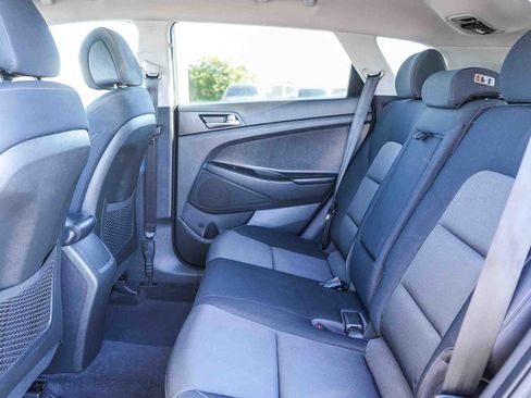 Used 2016 Hyundai Tucson SE image 18