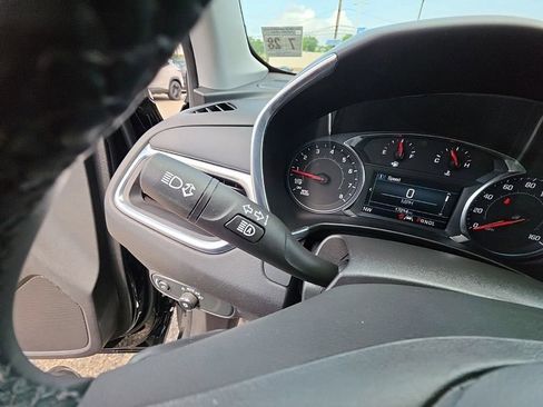Used 2023 Chevrolet Equinox LT FWD image 13