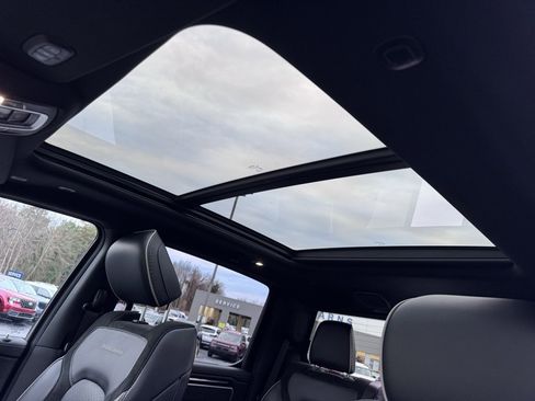 Used 2021 RAM 1500 Laramie w/ Sport Appearance Package image 12