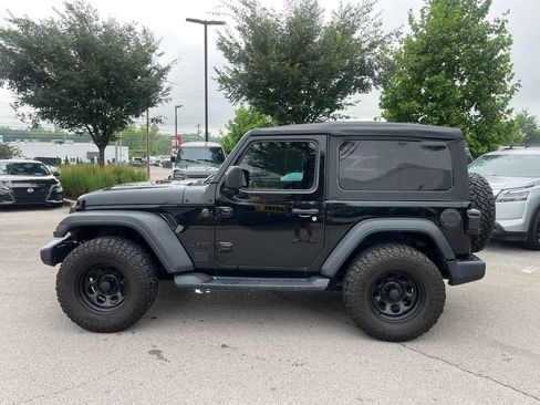 Used 2023 Jeep Wrangler Sport AWD/4WD image 5