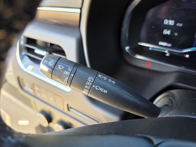 Used 2024 Chevrolet Tahoe LT RWD image 25