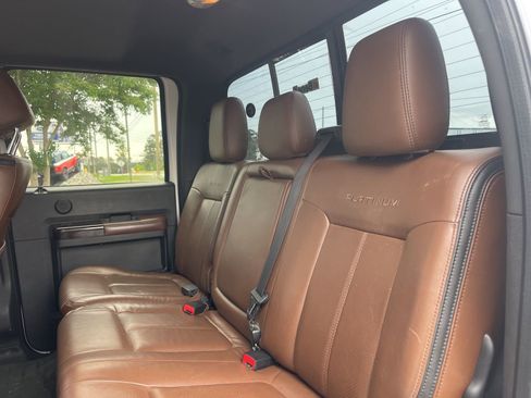 Used 2014 Ford F250 Platinum w/ FX4 Off-Road Package AWD/4WD image 9