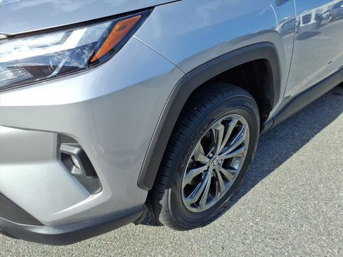 Used 2022 Toyota RAV4 XLE Premium AWD/4WD image 8