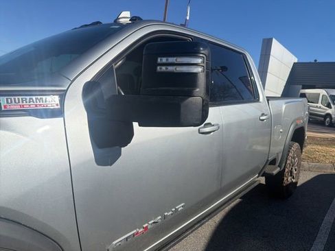 Used 2024 GMC Sierra 2500 AT4X image 6