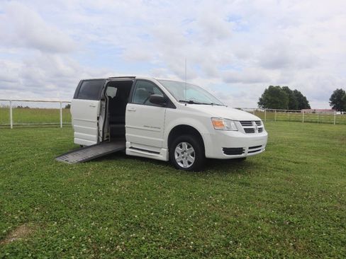 Used 2010 Dodge Grand Caravan SE w/ Popular Equipment Group FWD image 20