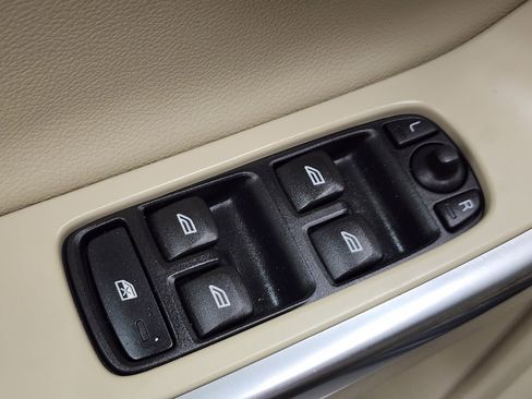 Used 2016 Volvo XC60 T6 image 17