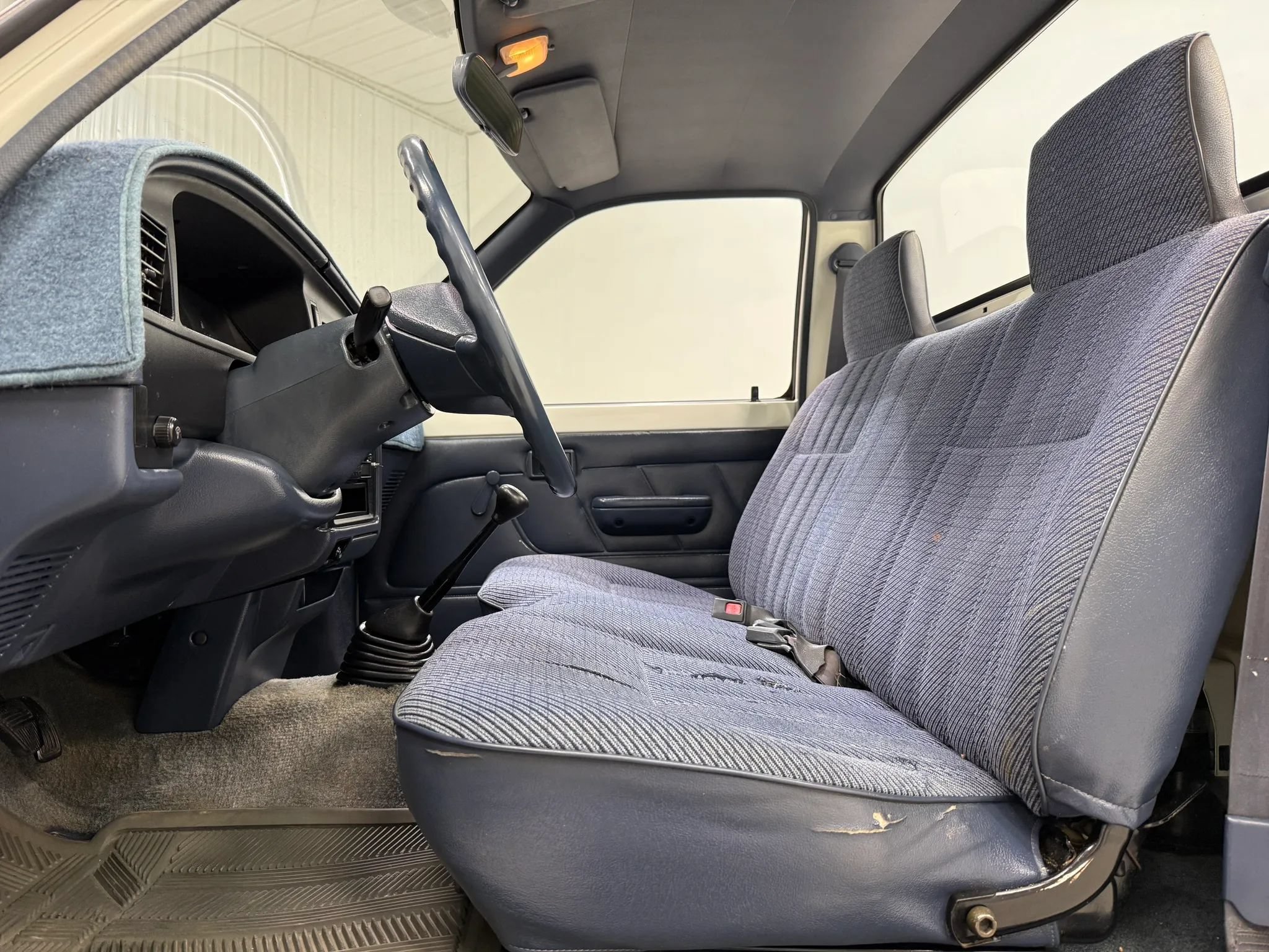 Used 1995 Toyota Pickup 2WD Regular Cab image 14