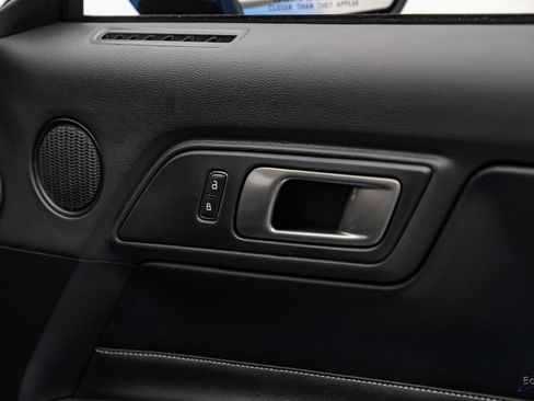 Used 2022 Ford Mustang Shelby GT500 w/ Technology Package RWD image 88
