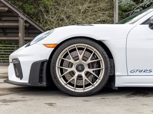 Certified 2023 Porsche 718 Cayman GT4 RS RWD image 13
