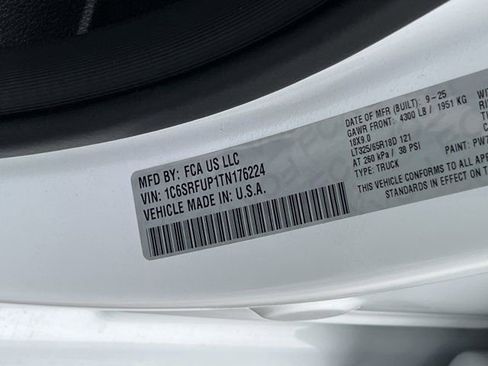 Used 2026 RAM 1500 RHO image 40