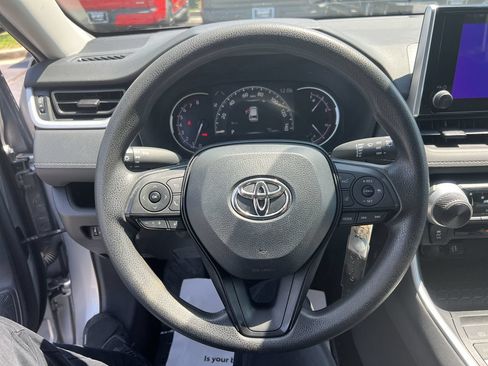 Used 2024 Toyota RAV4 LE FWD image 18
