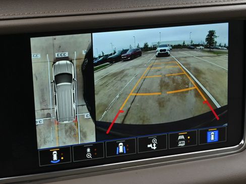 Used 2023 GMC Yukon XL Denali AWD/4WD image 19