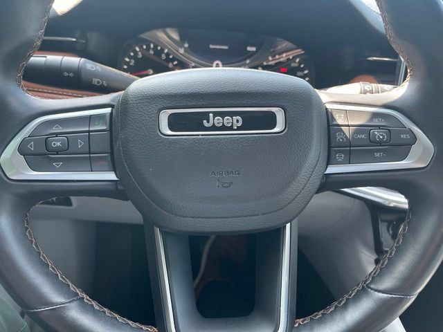 Used 2022 Jeep Compass Limited AWD/4WD image 16