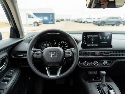 Used 2024 Honda HR-V EX-L image 13