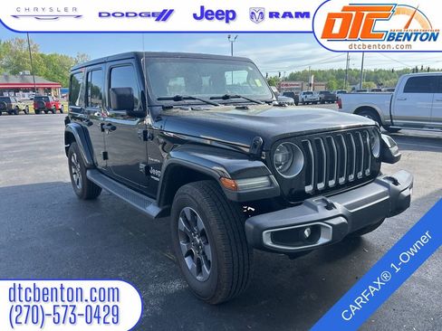 Used 2018 Jeep Wrangler Unlimited Sahara image 1