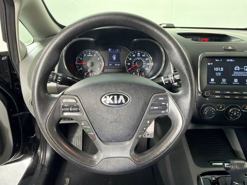 Used 2018 Kia Forte LX w/ LX Popular Package FWD image 10