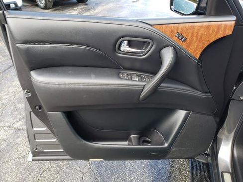 Used 2019 INFINITI QX80 Luxe image 11