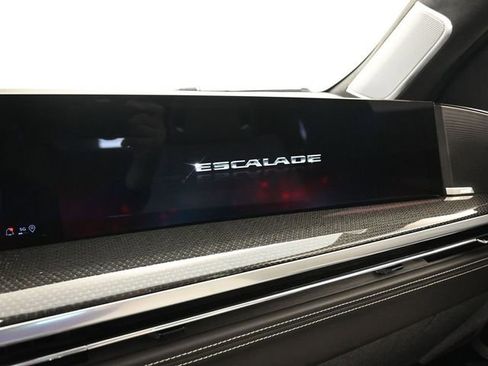 Used 2025 Cadillac Escalade V AWD/4WD image 30